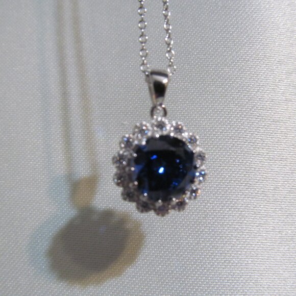 NWT Bella Luce Simulated Tanzanite & Diamond Rhodium over 925 Pendant w Chain - Picture 11 of 16